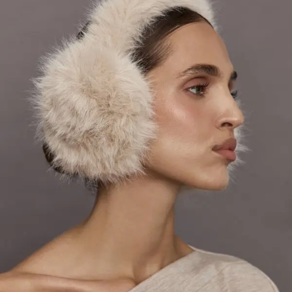 Jocelyn Ear Muffs Beige Faux Fur One Size New